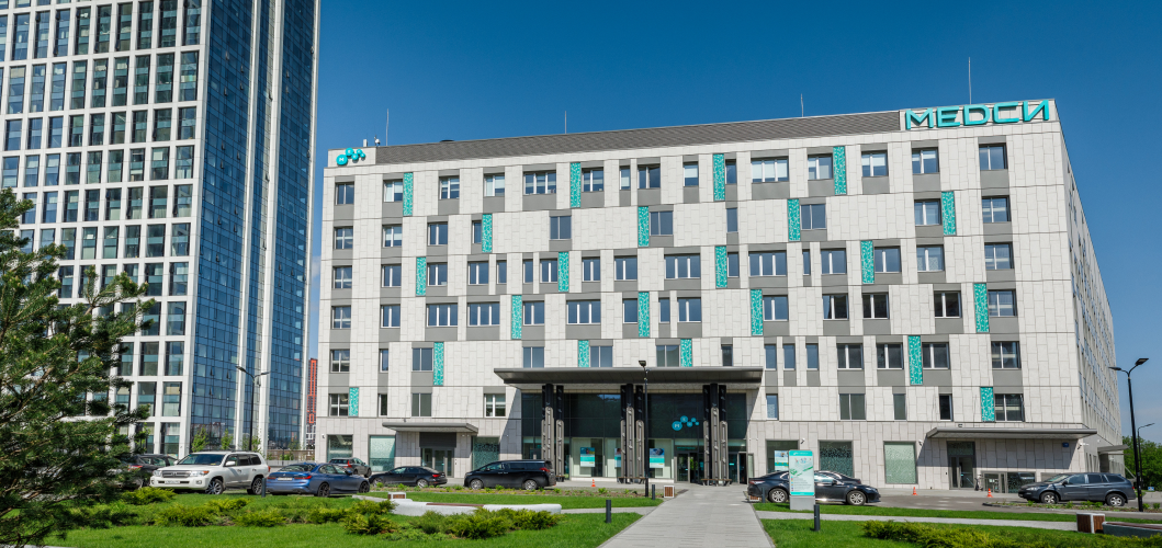 Многофункциональный медицинский центр на Мичуринском проспекте, здание